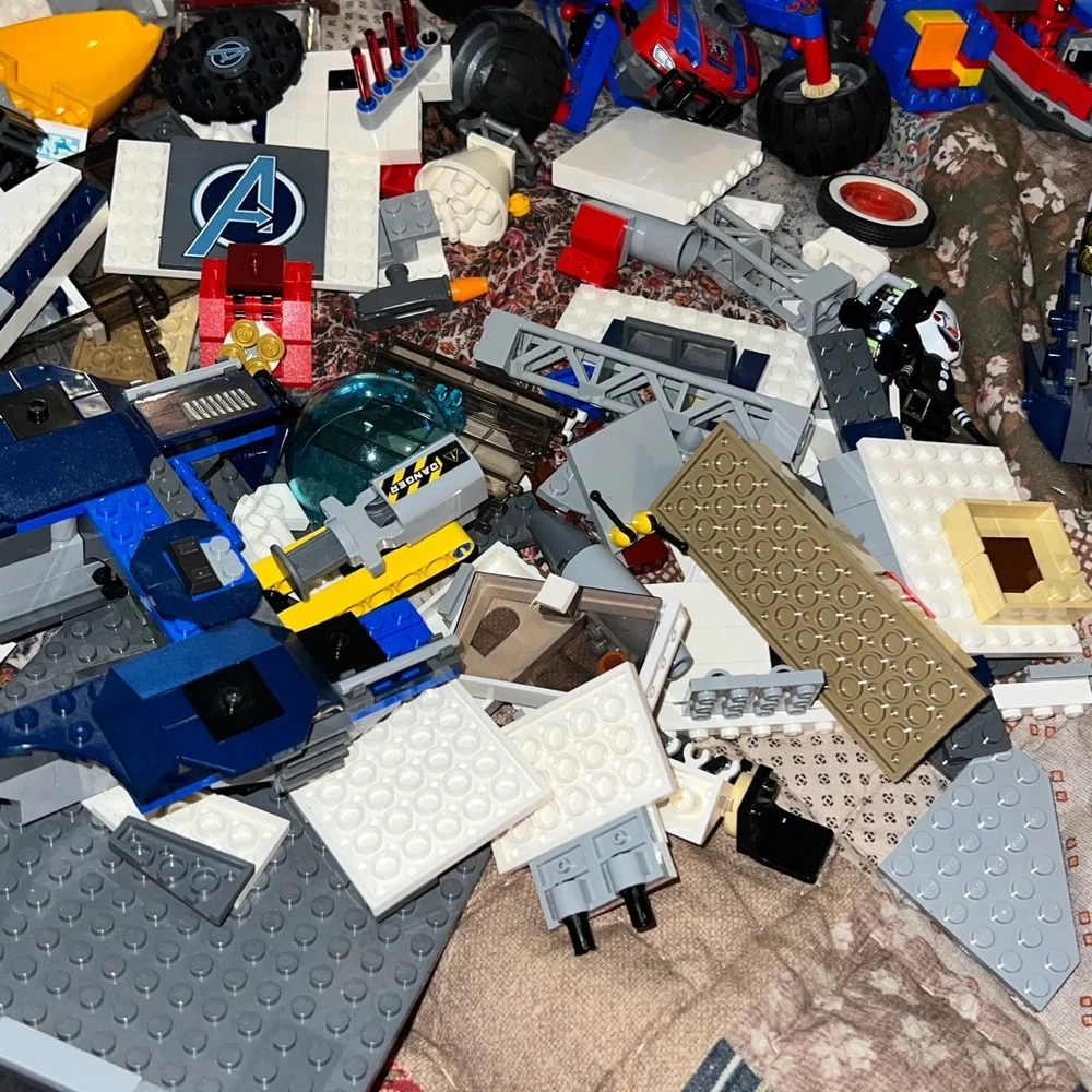 Lego Marvel Avengers Spider-Man & Space building sets